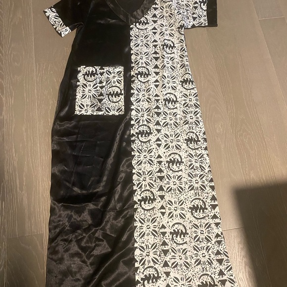 Brand new black and white African print dress perfect for your vacation or event - Picture 2 of 7
